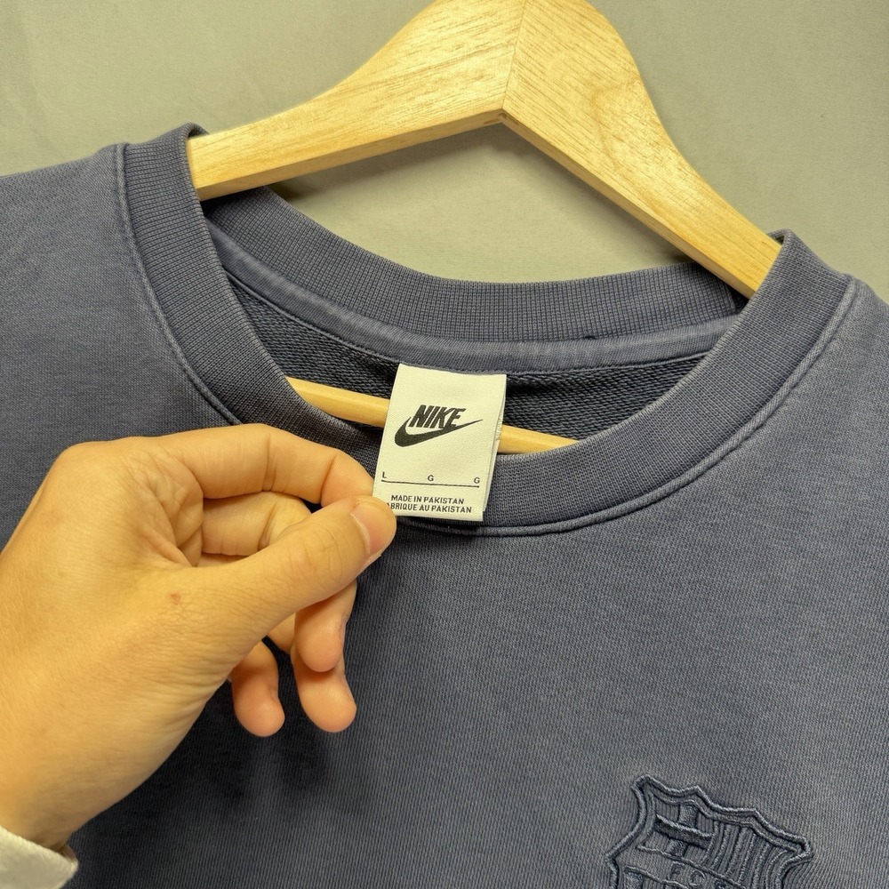 Nine FC Barcelona Sweatshirt Mens Large Blue Crewneck Fleece Soccer Crest - Picture 7 of 10